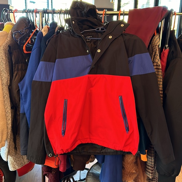 Like New Quarter Zip Multi Colored Jacket Kangaroo Pocket Zippered Hood - Picture 3 of 3